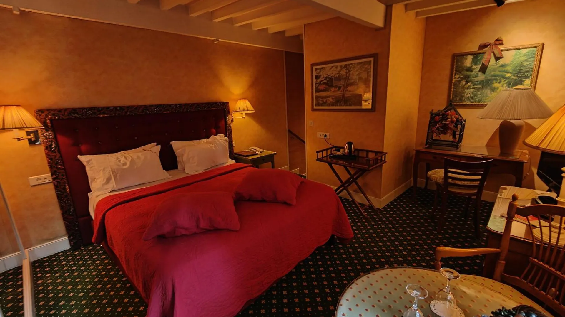 Hotel Le Relais Médicis París Francia