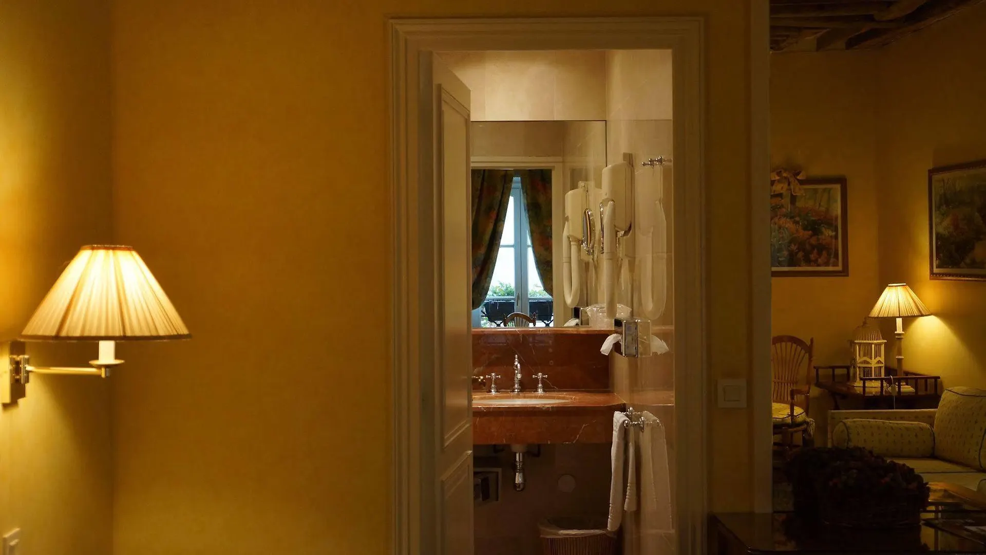 Le Relais Medicis Hotel Paris